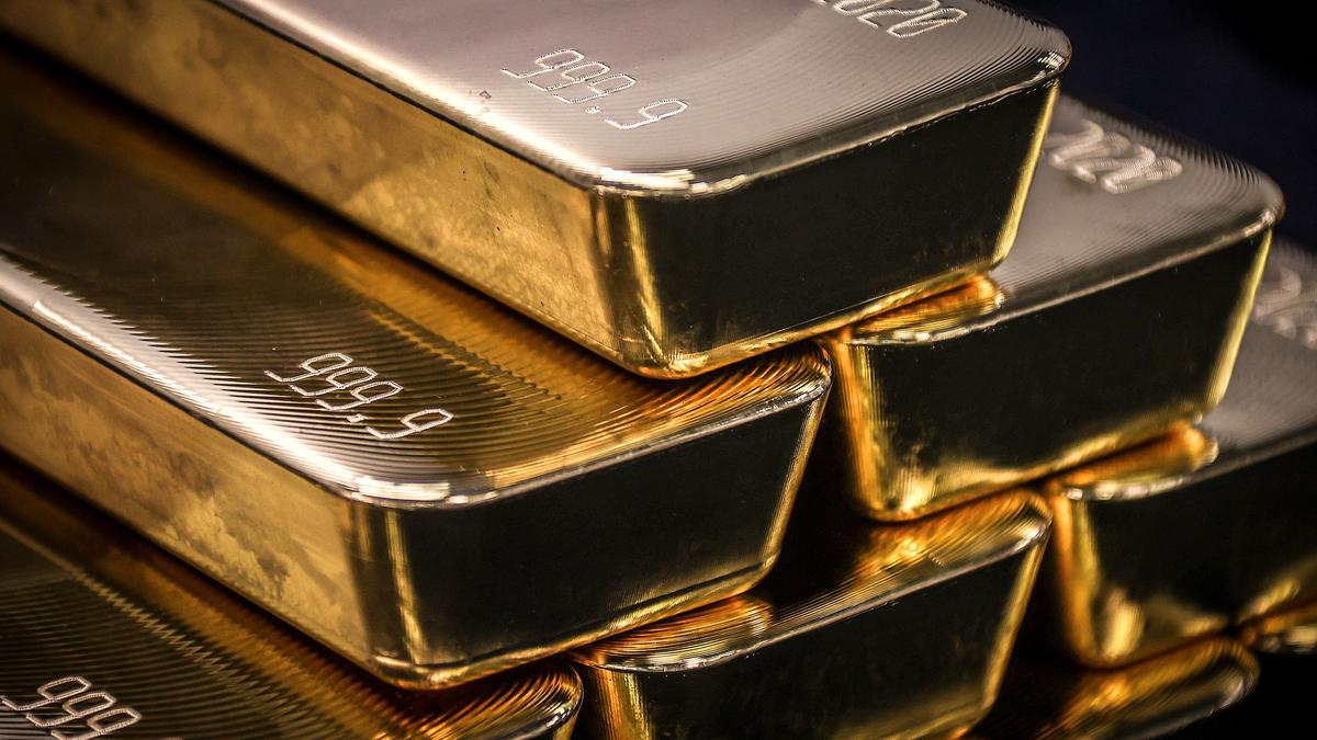 Gold hits ₹1.3 lakh/10 g, breaches $4,100/ounce in global markets
