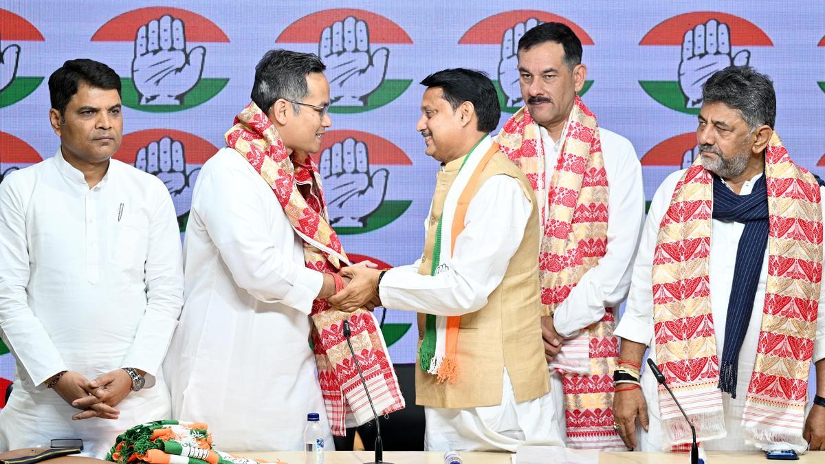 Former AGP leader Jayanta Khaund joins Congress